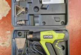 Location outil Pistolet à air chaud  Ryobi près de Athis-Mons