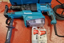 Location outil Perforateur à percussion électrique Makita près de Athis-Mons
