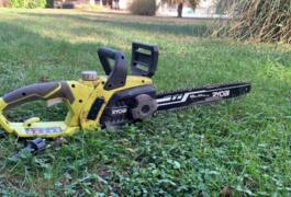 Location outil Tronçonneuse à bois électrique Ryobi près de Marzy