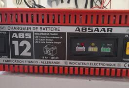 Location outil Chargeur de batterie électrique près de Lanton