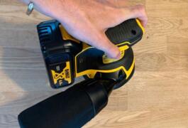 Location outil Ponceuse électrique Dewalt près de Vannes