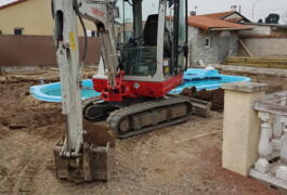 Location outil Mini pelle  près de Unieux