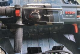 Location outil Burineur perforateur électrique Bosch près de Montrouge