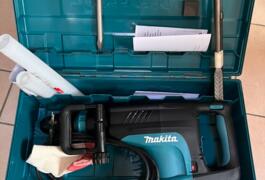 Location outil Marteau burineur électrique Makita près de Élancourt
