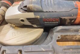 Location outil Meuleuse 230mm Bosch près de Lacoste