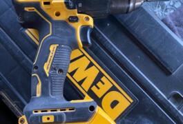 Location outil Visseuse perceuse Sans-fil Dewalt près de Montignac