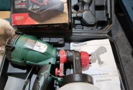 Location outil Pistolet à peinture électrique près de Non renseignée