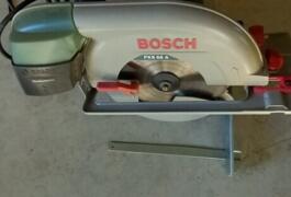 Location outil Scie circulaire à bois  Bosch près de Vic-la-Gardiole