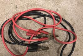 Location outil Cables de démarrage  près de La Chapelle-sur-Erdre