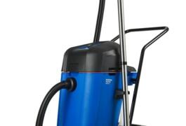 Location outil Aspirateur eau poussière électrique près de La Chapelle-sur-Erdre
