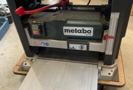 Location outil Raboteuse dégauchisseuse électrique Metabo près de Pornic