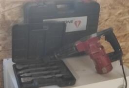 Location outil Marteau piqueur électrique près de Guégon