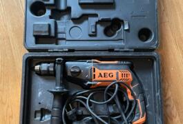 Location outil Perceuse électrique Aeg près de Lyon