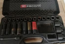 Location outil Coffret à douille  Facom près de Réguiny