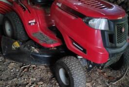 Location outil Tracteur tondeuse Thermique près de Pruniers-en-Sologne