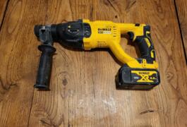Location outil Perforateur burineur électrique Dewalt près de Valence