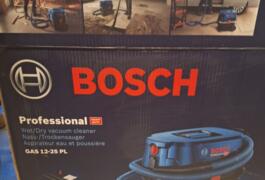 Location outil Aspirateur eau poussière pro électrique Bosch près de Andouque