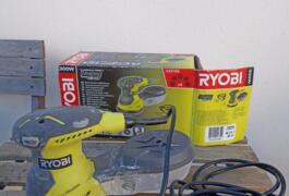 Location outil Ponceuse électrique Ryobi près de Six-Fours-les-Plages