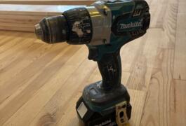 Location outil Perceuse à percussion Sans-fil Makita près de Toulouse