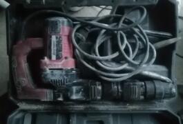 Location outil Marteau perforateur électrique près de Ozoir-la-Ferrière