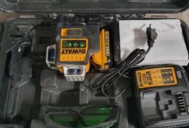 Location outil Niveau laser 3D  Dewalt près de Vitrolles