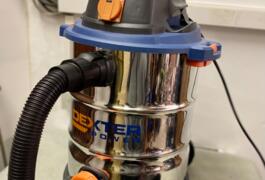 Location outil Aspirateur eau poussière électrique près de Rixheim