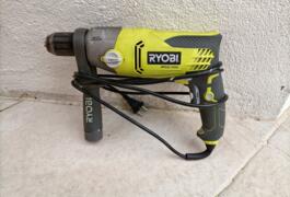 Location outil Perceuse à percussion électrique Ryobi près de Saint-Michel-sur-Orge