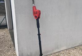 Location outil Taille haie sur perche électrique près de Pompignac