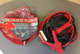 Location outil Cables de démarrage  près de Verson