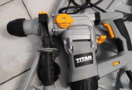 Location outil Marteau perforateur filaire SDS+ 1500 W - Titan  près de Chocques