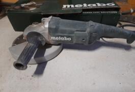 Location outil Meuleuse 230mm Metabo près de Ablain-Saint-Nazaire