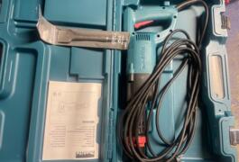 Location outil Marteau burineur électrique Makita près de Nogent-sur-Seine