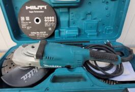 Location outil Meuleuse 230 mm  Makita près de Clisson