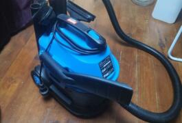 Location outil Aspirateur eau poussière électrique près de Marseille