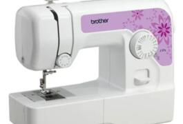 Location outil Machine a coudre  Aeg près de Trémeheuc