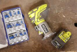 Location outil Affleureuse électrique Ryobi près de Orléans