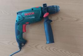 Location outil Perceuse électrique Bosch près de Libourne
