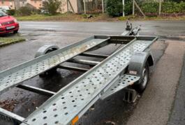 Location outil Remorque porte voiture Plus de 750kg près de Chaptelat
