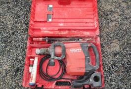 Location outil Marteau burineur électrique Hilti près de Val de Drôme