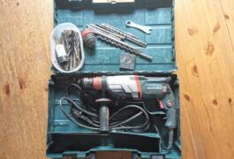 Location outil Perceuse à percussion électrique Metabo près de La Murette