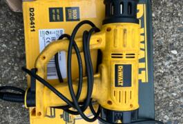 Location outil Décapeur thermique électrique Dewalt près de Cornebarrieu