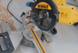 Location outil Scie radiale de Walt  Dewalt près de Limoges