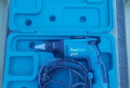 Location outil Visseuse à placo électrique Makita près de Brignoles