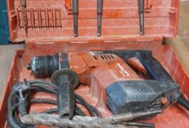 Location outil Perforateur burineur électrique Hilti près de Theix-Noyalo