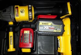 Location outil Meuleuse disqueuse 230mm Dewalt près de Reyniès