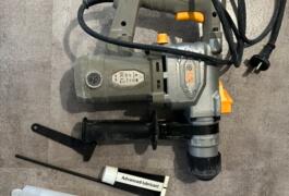 Location outil Burineur perforateur électrique Fartools près de Courçon