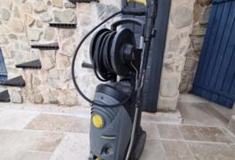 Location outil Nettoyeur haute pression électrique Karcher près de Nîmes
