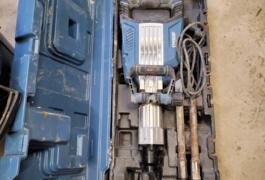 Location outil Marteau piqueur électrique près de Marseille-en-Beauvaisis