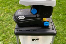Location outil Broyeur de végetaux électrique Mac-allister près de Soignolles-en-Brie