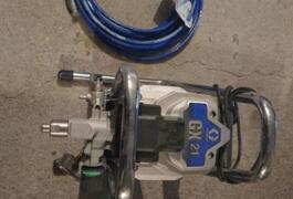 Location outil PISTOLET PEINTURE  Graco près de Riantec